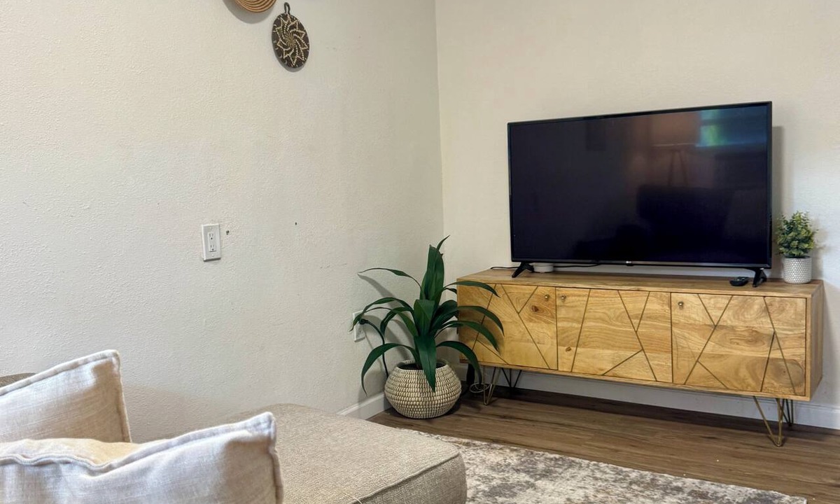 Weed Apartment | 1-bedroom apartment in Weed