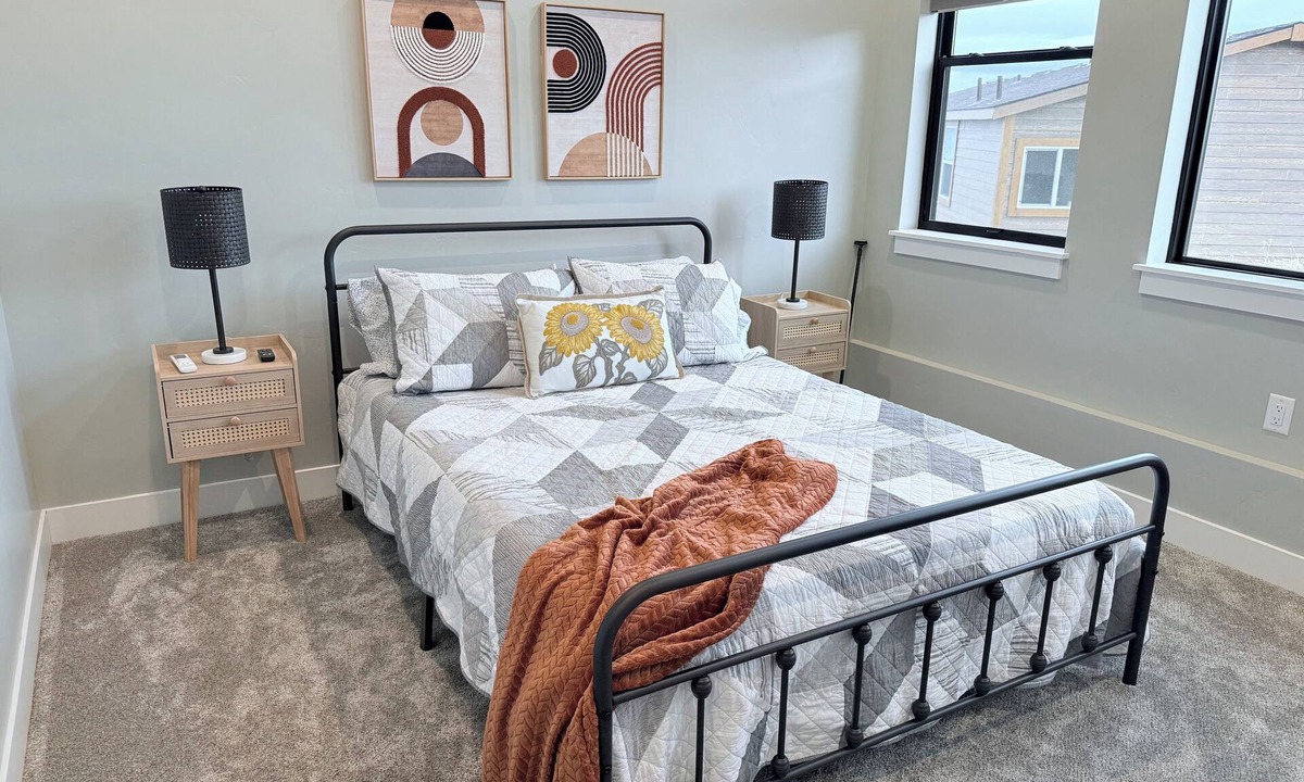 Sweetwater Apartment | 1-bedroom apartment with AC in Garden City
