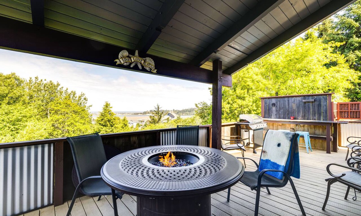 Waldport House | < 1 Mi to Port of Alsea: Inviting Gem w/Views!