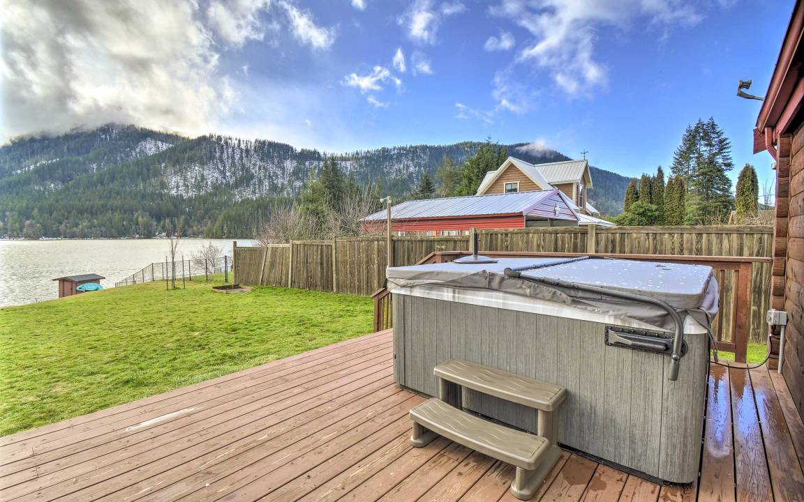 Eatonville House | 111 m² House ∙ 3 bedrooms ∙ 8 guests