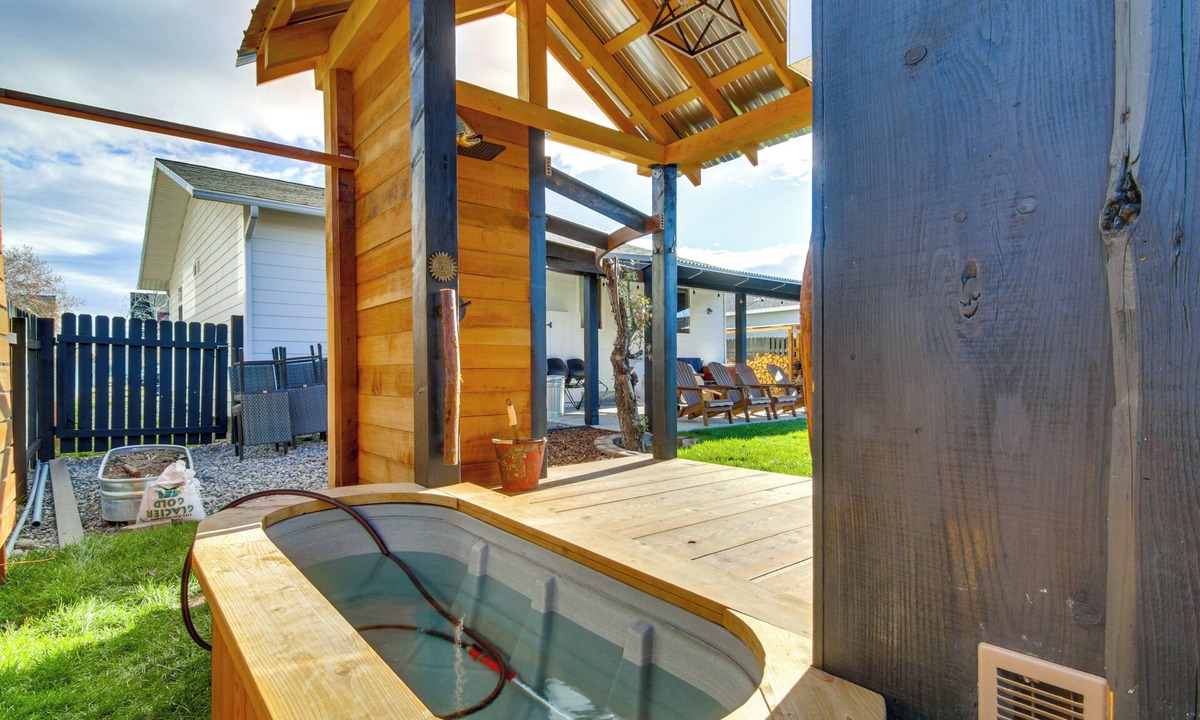 Bozeman Cottage | 12 Mi to Bozeman: Duplex w/Sauna & Yard