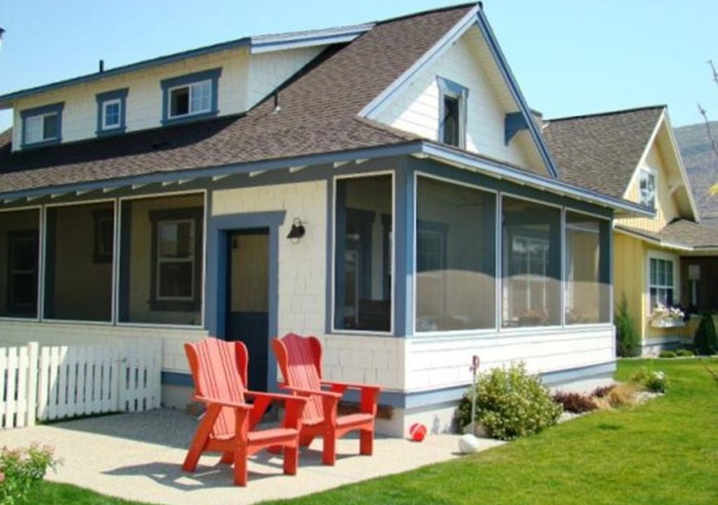 Oroville Cabin | 127 Malarkey Lane - Beach Front Riva