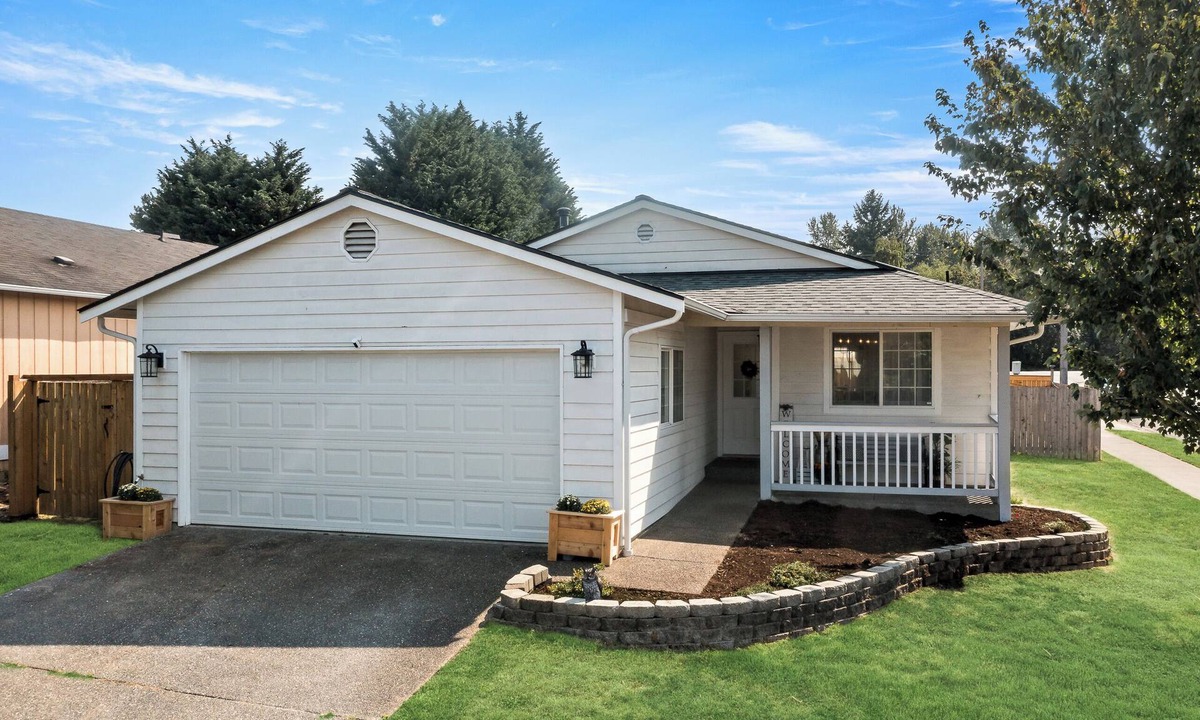 Northeast Tacoma House | 15 Min to Downtown Tacoma - Centrally Located