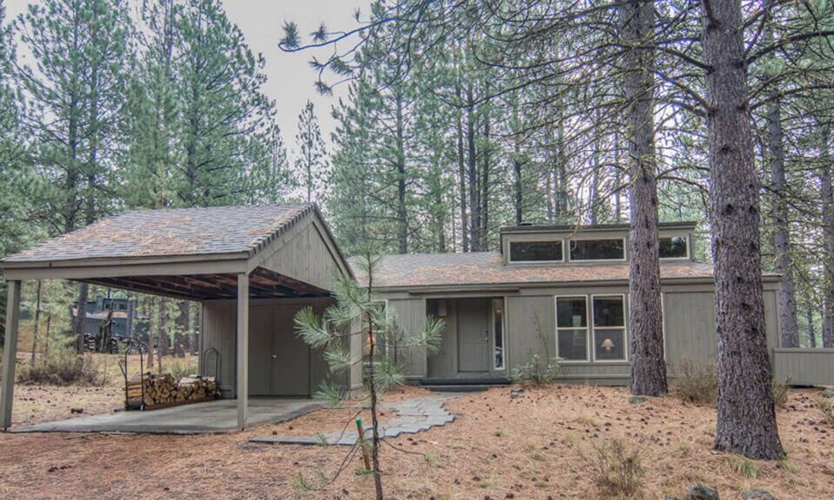 Sunriver House | 15 Quartz Mountain Lane | 2 BR / 2 BA, Sleeps 6