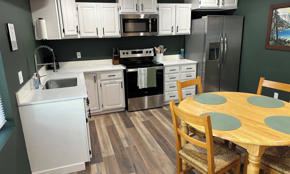 Orem House | 2 Bedroom, 1 Bathroom Basement Apartment in Orem