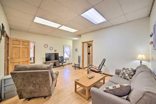 Eben Junction Apartment | 2 Mi to Ice Caves: Pet-Friendly Eben Junction Apt