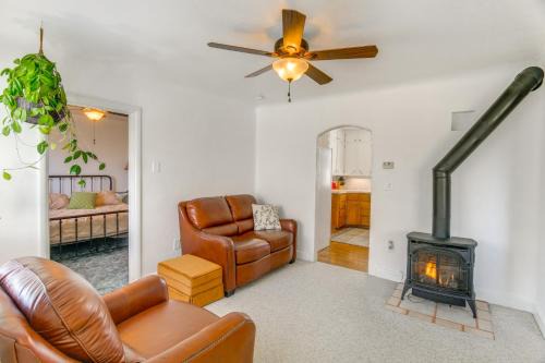 Rigby House | 2 Mi to Snake River: Quaint Farmhouse w/Patio!