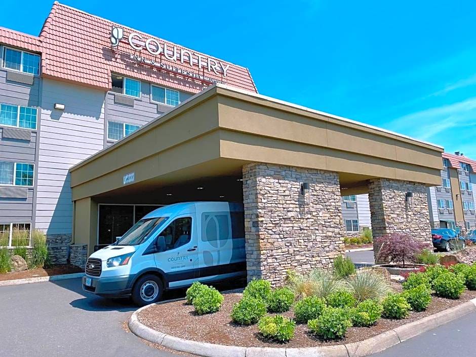 East Columbia Hotel | 2-Star Hotel ∙ Country Inn & Suites by Radisson, Portland Delta Park, OR
