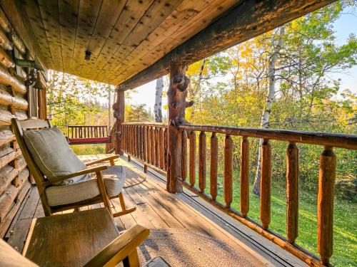 Island Park House | 20 min to Yellowstone, Family Cabin, Fire Pit