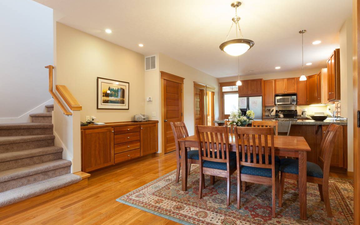 Hood River Condo | 212 m² Condo ∙ 3 bedrooms ∙ 6 guests
