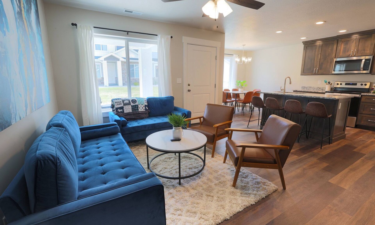 Garden City House | 234 - Bear Lake Escapes. Gorgeous & in the ideal location!