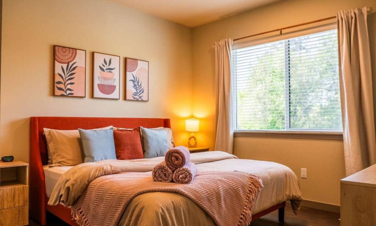 Coeur d'Alene Apartment | 2BR | Near CDA Lake | Gym, In-Unit Laundry