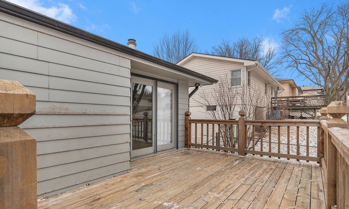 North Central Omaha House | 3 bds 1.5Ba