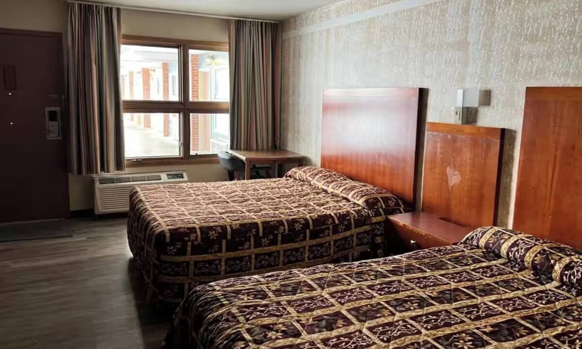 Devils Lake Hotel | 3 Convenient Lodgings w/Essentials & Free Parking Near Devils Lake Amtrak