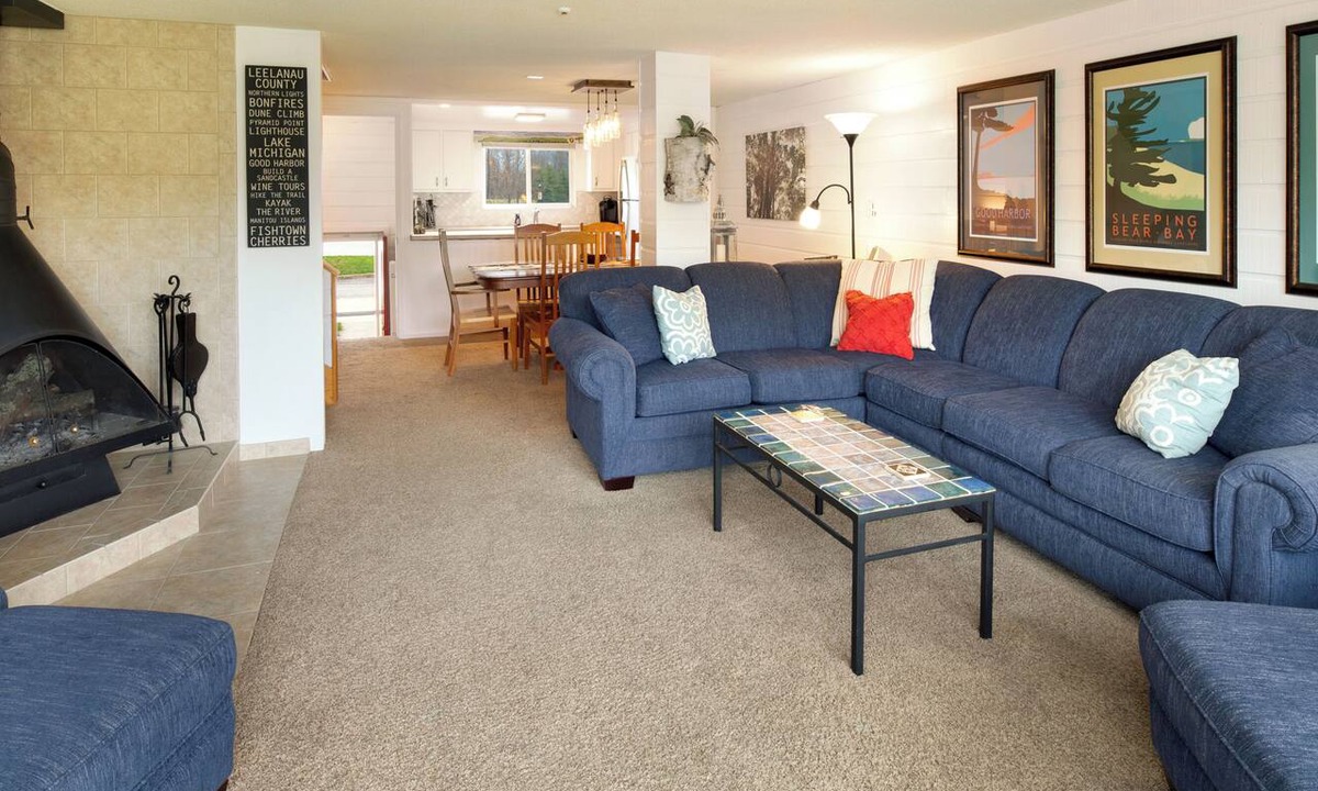 Cedar Condo | 3 king master suites, 4 bed 4 bath, outside heated pool, between Leland and GA