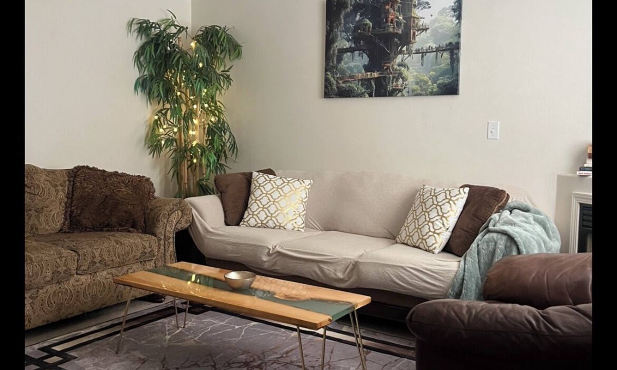 Idaho Falls Apartment | 30+ Day Stay Furnished 2BR Townhome Near Hospitals & INL The Tree House