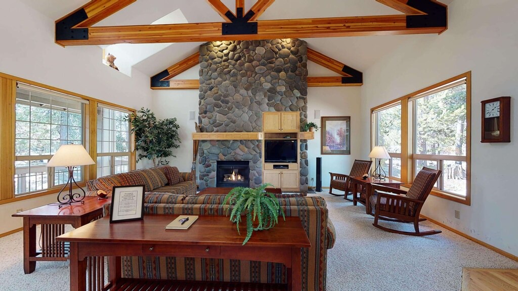 Deer Park House | 33 Oregon Loop | 4 BR / 4.5 BA, Sleeps 8
