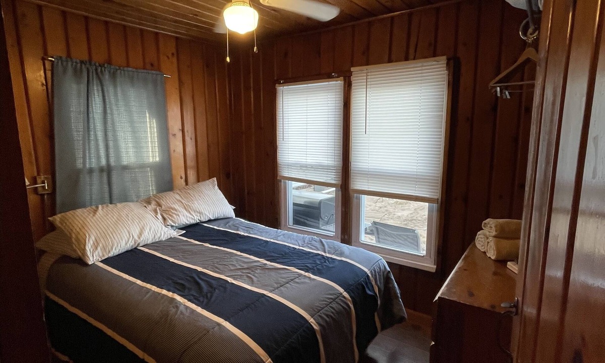 Oscoda Cabin | #4 Beach front Cabin at Miami Beach Resort