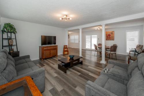Mount Vernon House | 4Bed,3Bth Windrock Haven With Long Term Indirect Trail Access ATV Bike Adventure