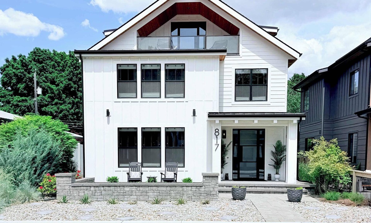 Coeur d'Alene House | 4BR Walkable Home w Hot Tub, Downtown CDA