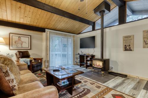 Sunriver House | 5 East Park Lane