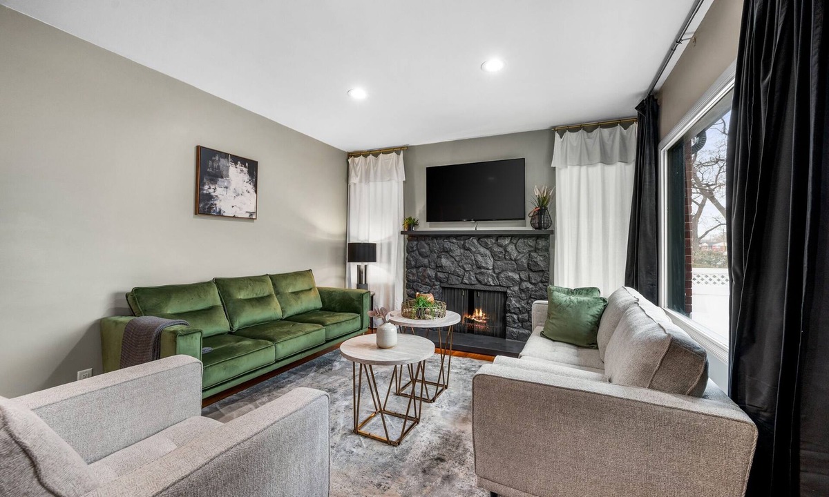 Fairpark House | 5 minutes to freeway, downtown and airport.