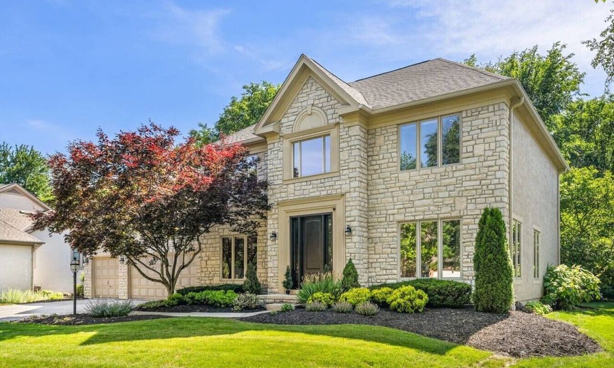 Dublin House | 5BR Dublin Home with Garage Ideal for Long Stays
