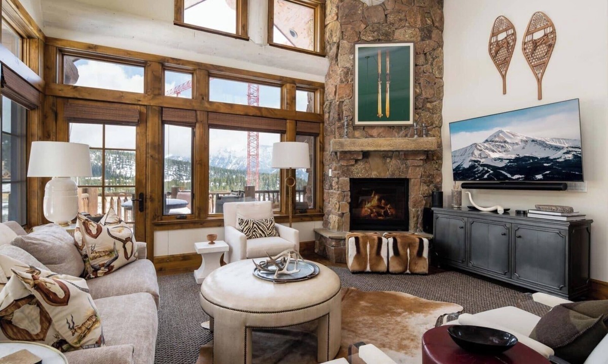 Spanish Peaks House | 5BR Luxury Cabin with Private Hot Tub & Direct Ski Access