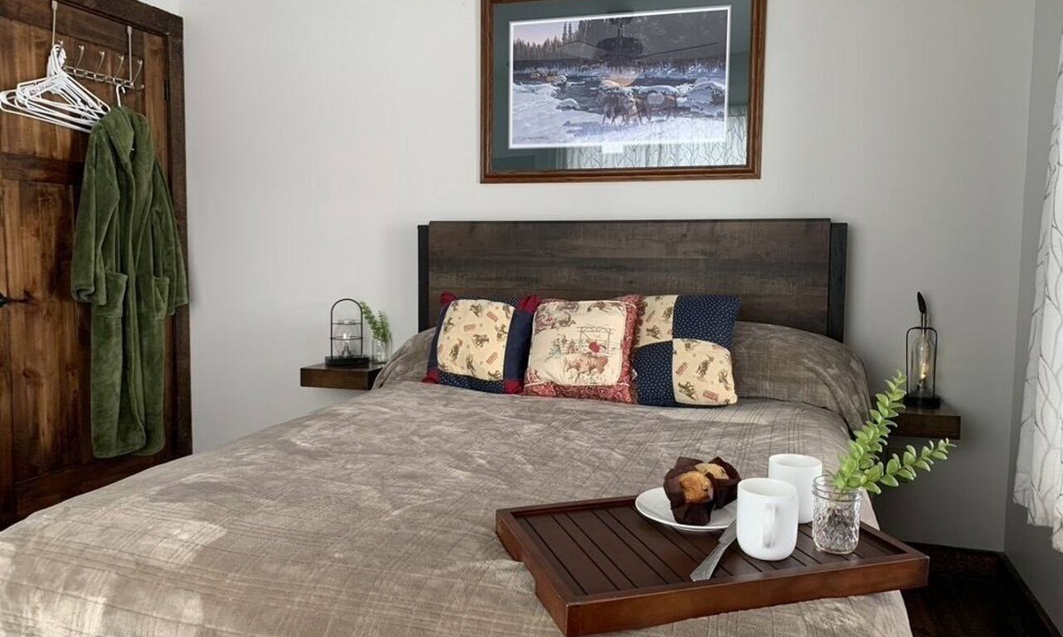 Gardiner Cabin | 5min to YNP & HotSprings 10acre horseranch Overlooking YNP@LittleTrailCreekCabin