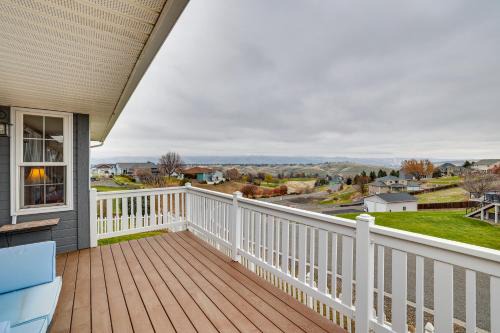 Clarkston Heights-Vineland House | 6 Mi to Dtwn Lewiston: Quiet Home w/Views