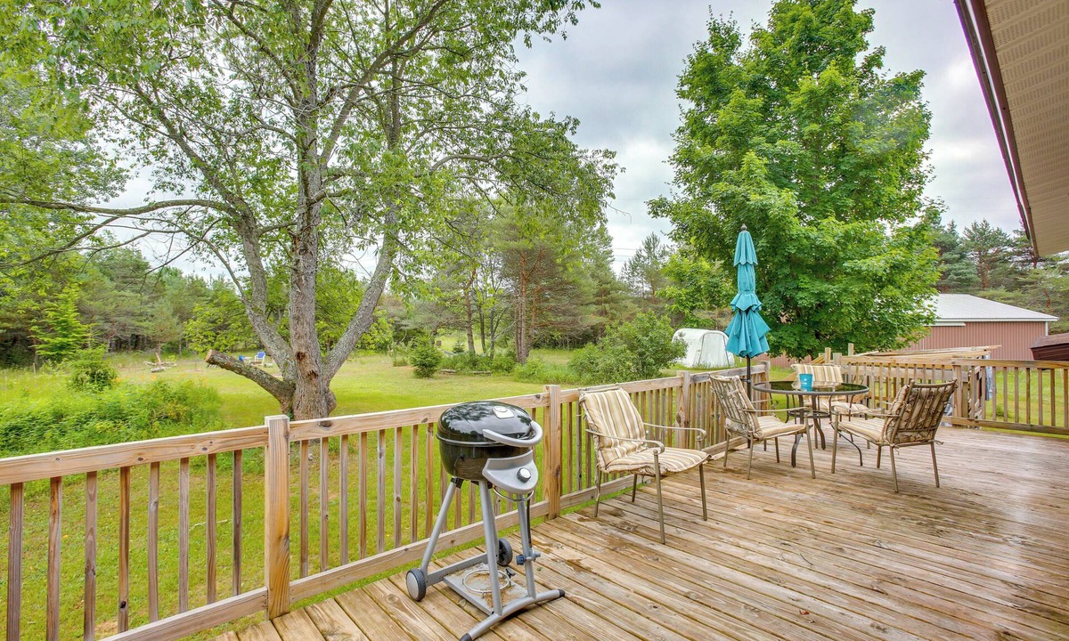 Northeast Michigan House | 8 Mi to Crystal Mountain: Peaceful Up North Home