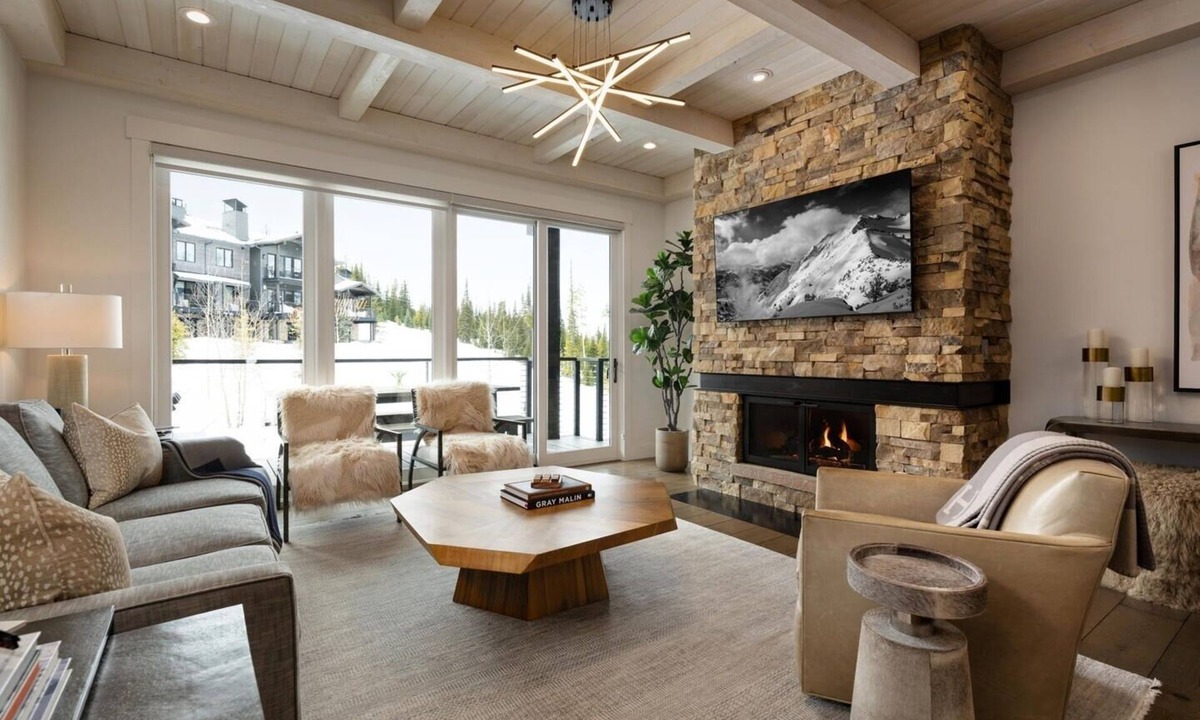 Big Sky House | 9 Wildwood (4-Bedroom Townhouse) with Mountain view by Moonlight Basin Lodging by Moonlight Basin Lodging