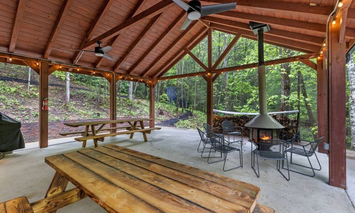 Pine Ridge Cabin | A-Frames Under the Canopy- Pet Friendly, WiFi, Fireplace
