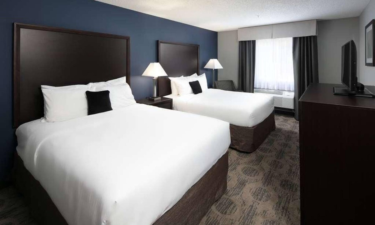 Sequim Hotel | A Kids Dream! Flat Screen TV, Cable & Kids Networks, Wi-Fi, Kid Friendly Buffet