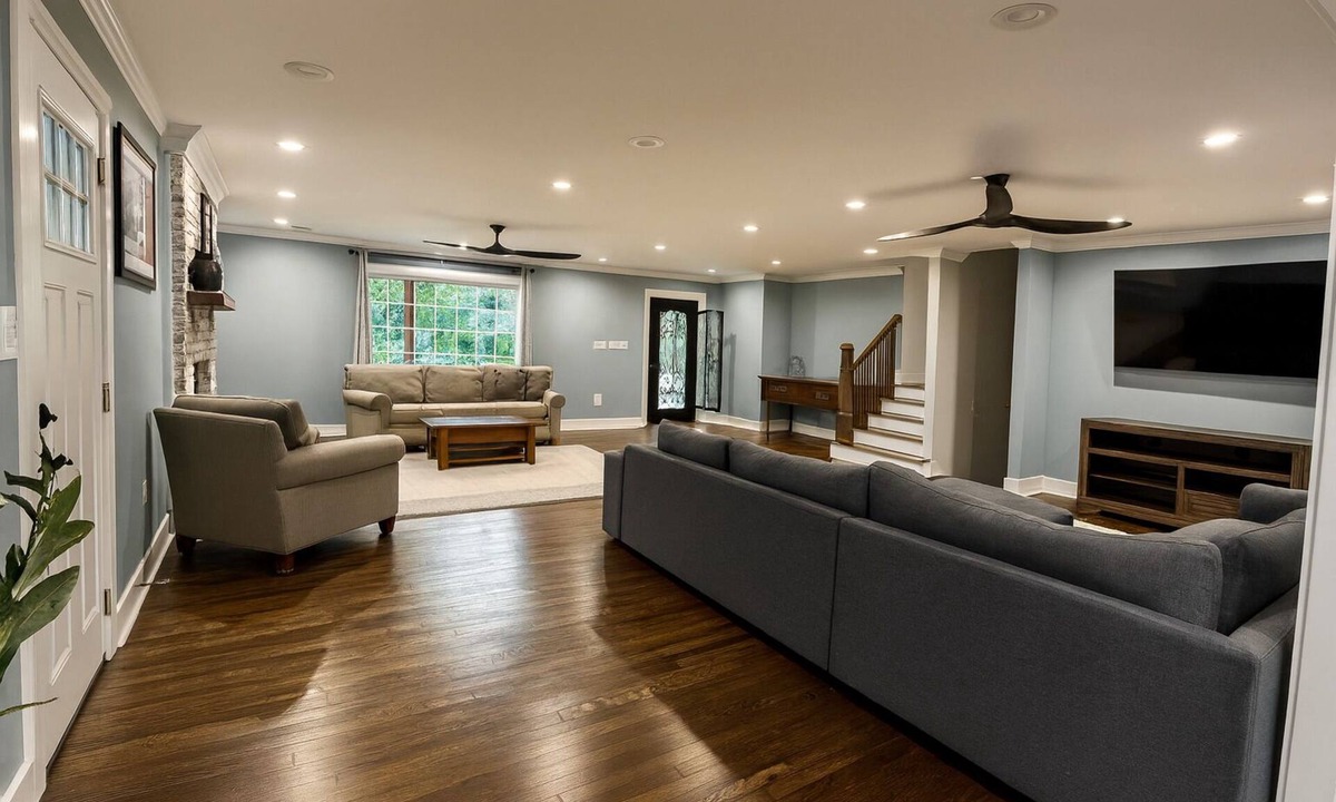 Ellendale House | A perfectly well balanced blend of City Amenities and Quiet Retreat
