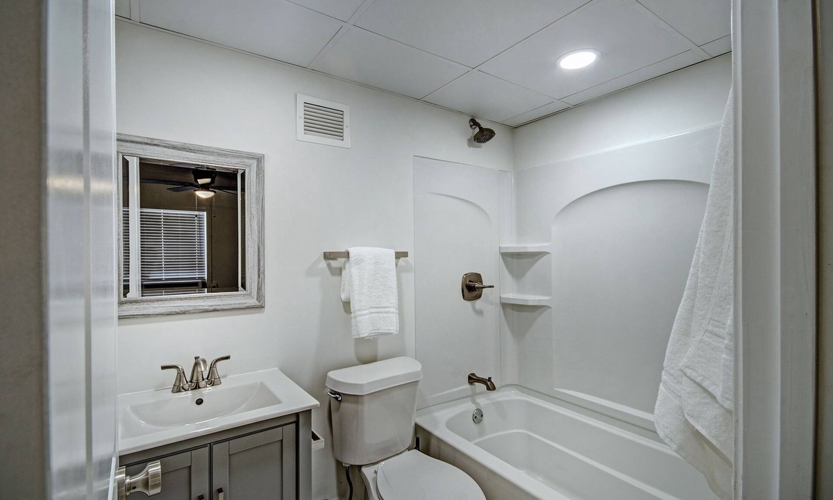 Greater Belhaven Apartment | Admiral Benbow # 346