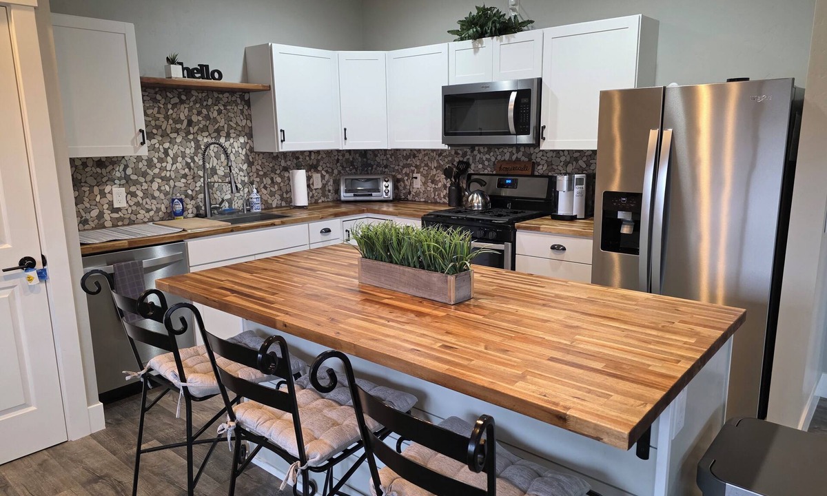 Marsing House | Adorable 2-bedroom house with AC in charming Marsing with river view