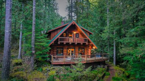 Glacier House | AlpenView