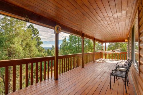 Long Valley Junction House | Alton Cabin w/Deck ~ 2 Mi to Dixie Nat'l Forest!