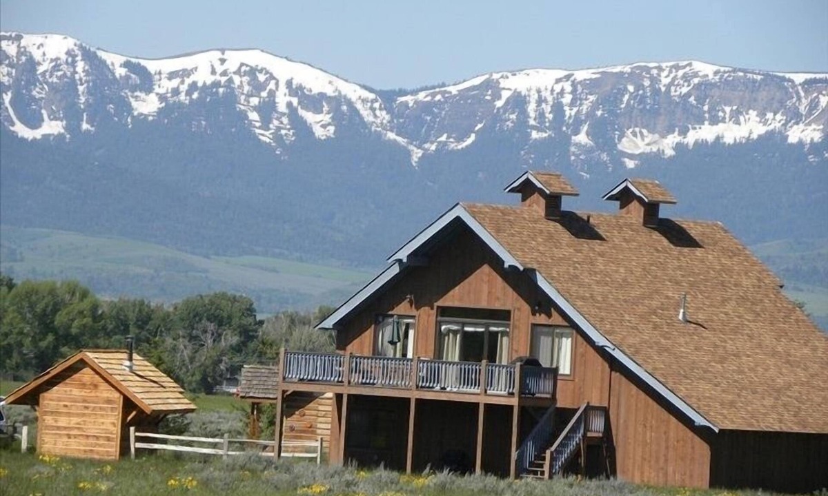 Clawson Apartment | Amazing Teton Views near Yellowstone and GTNP. Hot Tub, Office, Sauna.
