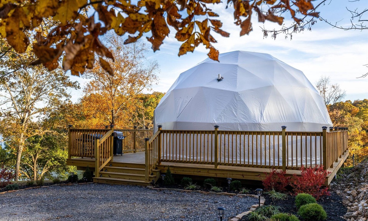 Almo Cabin | Anchor Dome | Private Dock, Boat Rentals, Hot Tub!