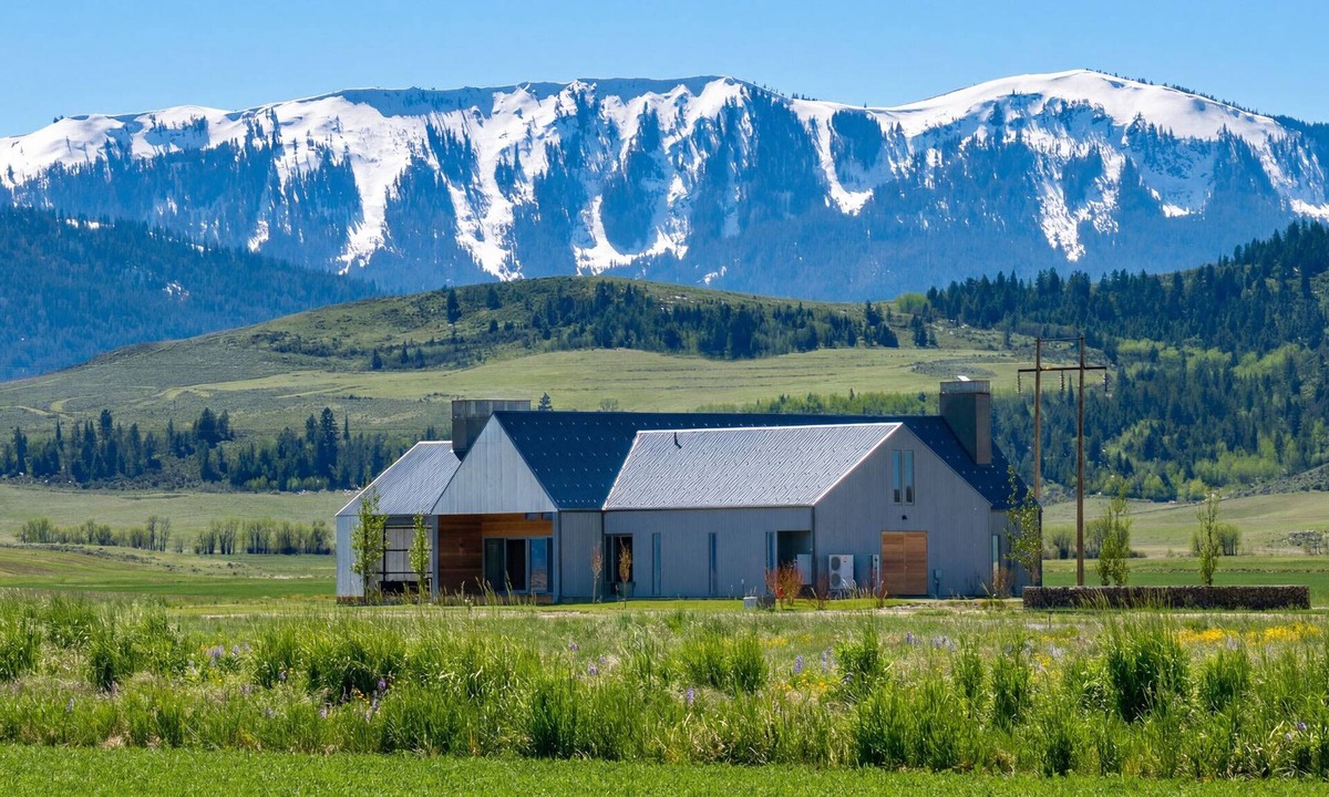 Driggs House | Architect-Designed Lux Estate, Spa, Mt view