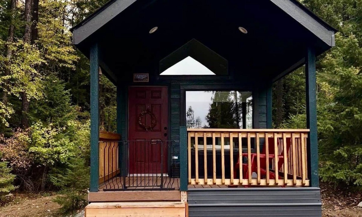 Sagle Cabin | Atlas Retreat Hot Tub Sauna Cold Plunge