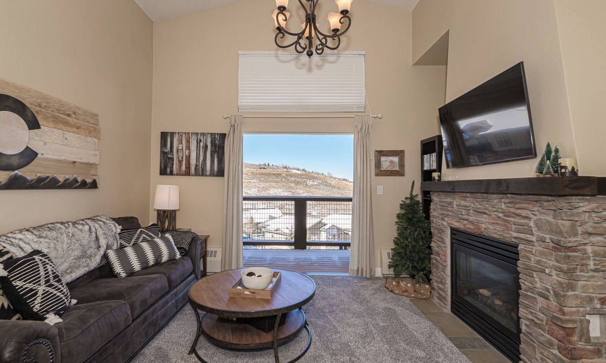 Silvercreek Condo | Base Camp One Escape | Pool & Views