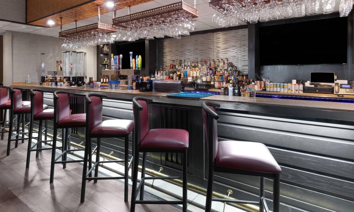 Jamestown Hotel | Baymont by Wyndham Jamestown Conference Center & Water Park