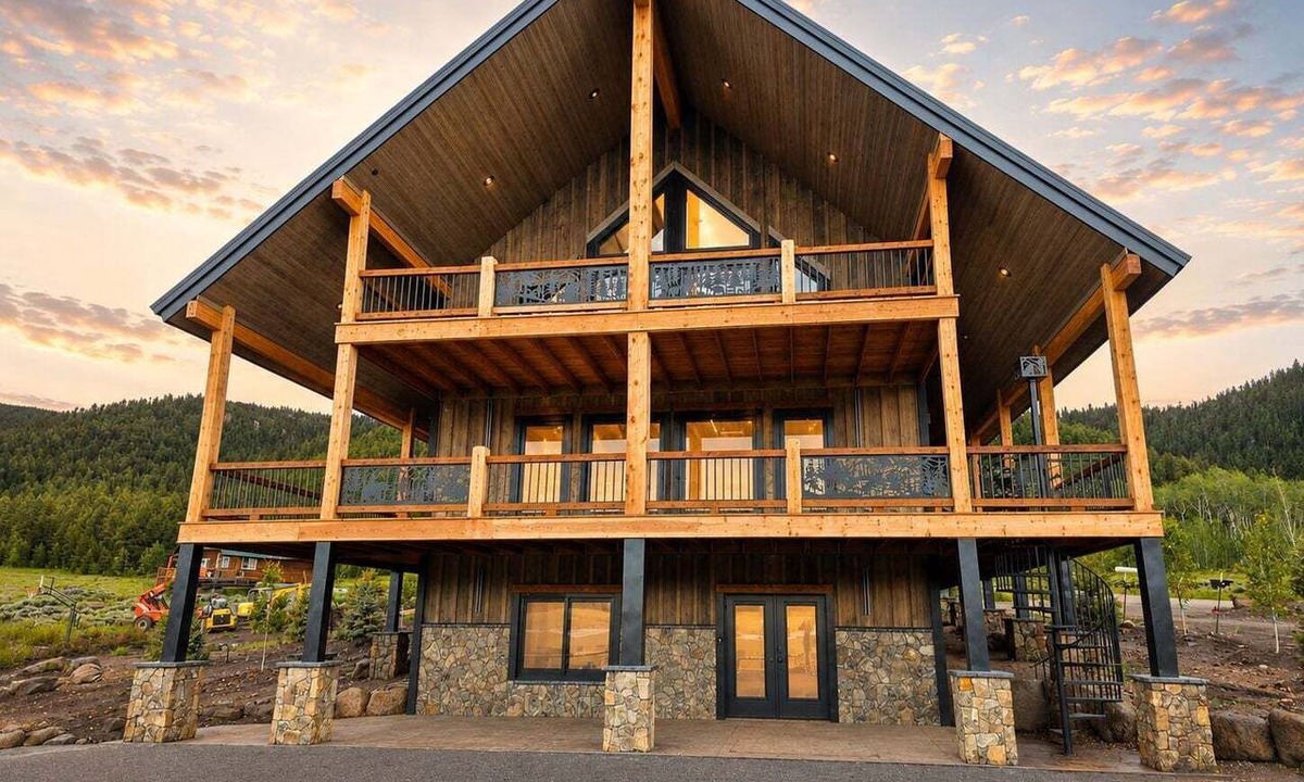 Island Park Cabin | Bear Creek Lodge+Wifi+Hotub+Sauna+AC+12minstoYNP