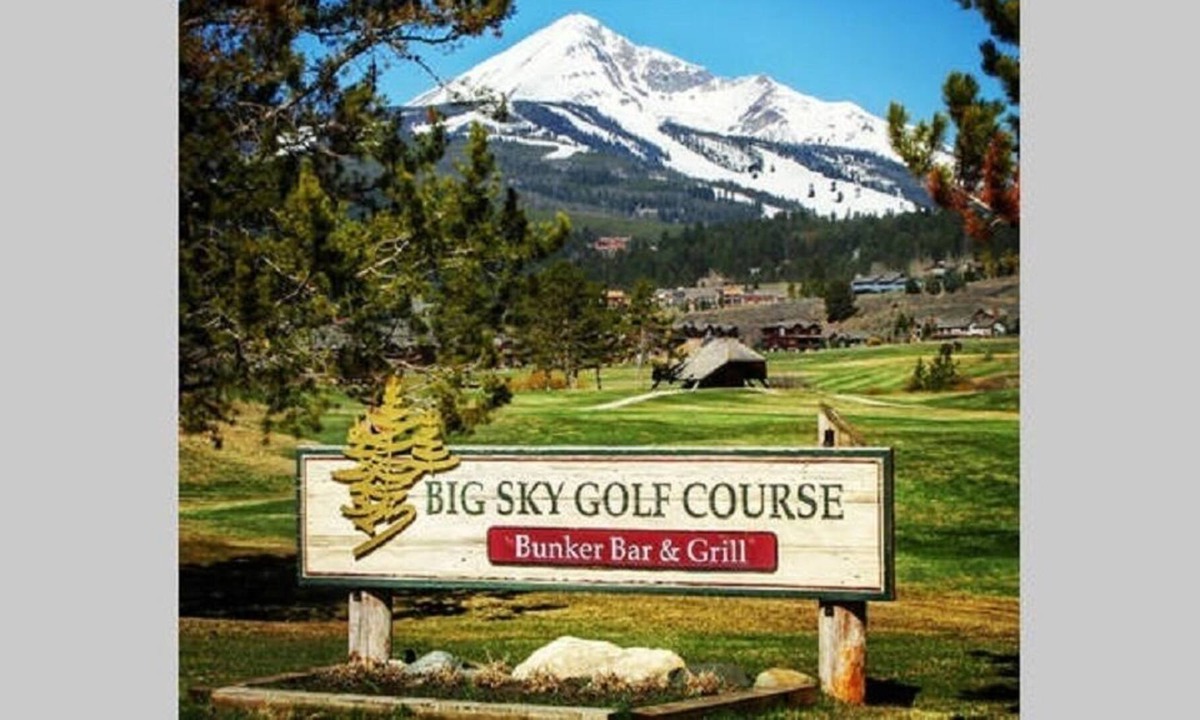Big Sky Meadow Village Ski Chalet | Beautiful Golf & Ski Chalet ~ Indoor Heated Pool, Hot Tub, Sauna, & Fireplaces!!