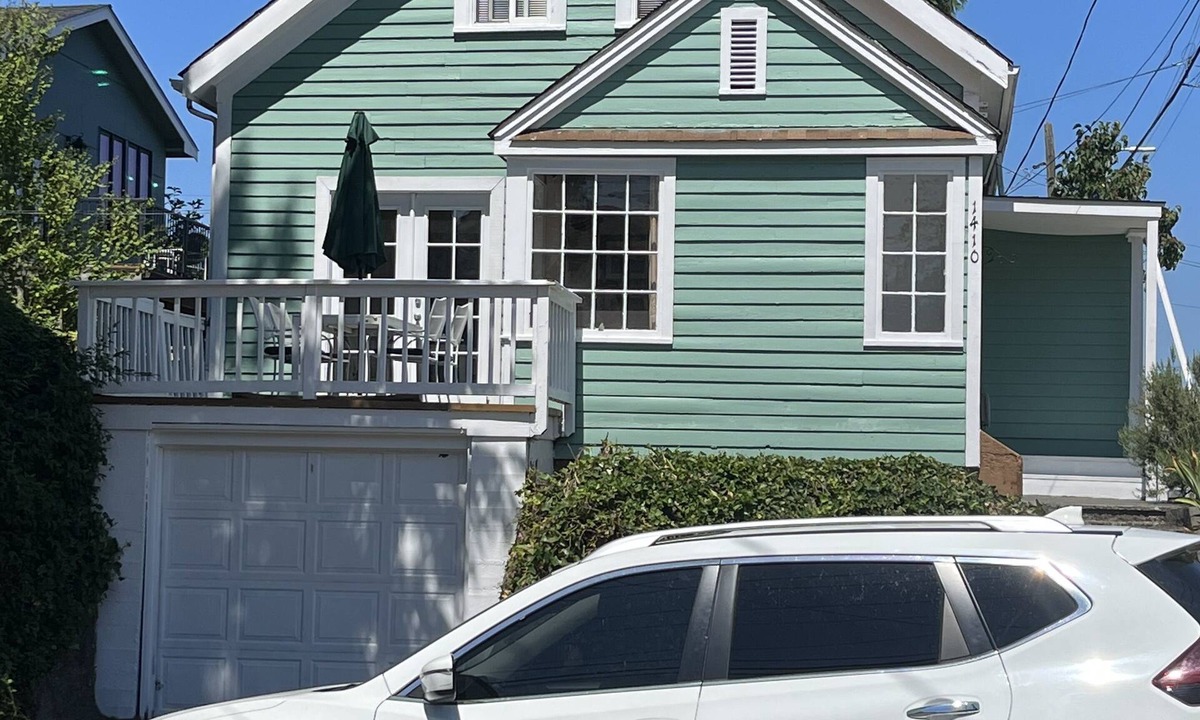 Mid-Beacon Hill House | Beautiful house on North Beacon Hill close to everything Seattle!