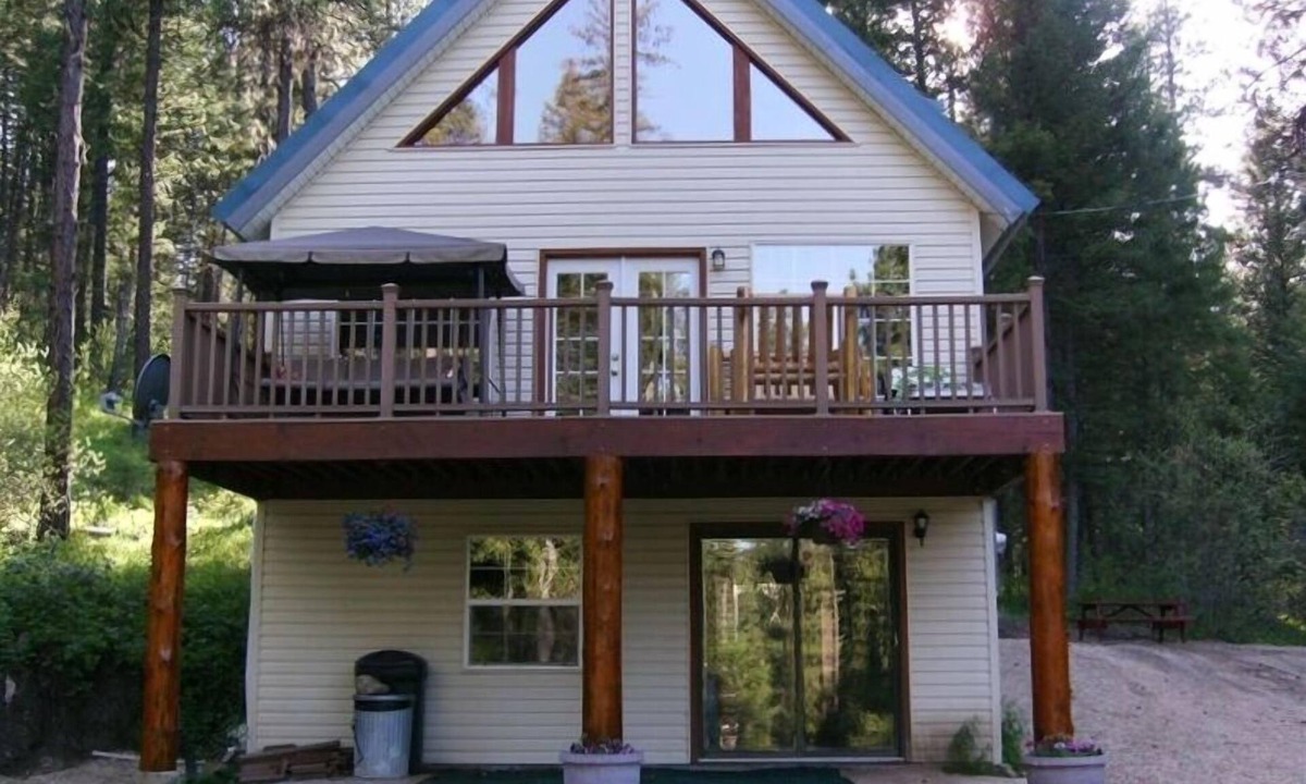 Boise Cabin | Beautiful Mountain Vacation Cabin, 10 Miles from Idaho City, 30 to East Boise,