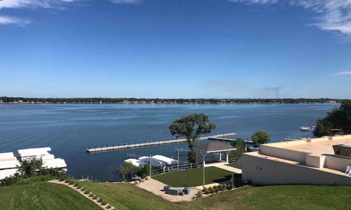 Arnolds Park Condo | Beautiful Newly built Bayside Lake Front Condo!